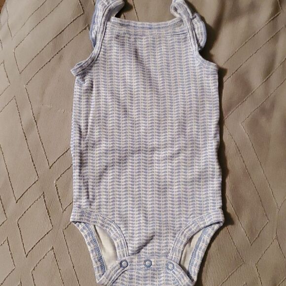 Two Carter's  Infant Girl's Sleeveless Bodysuit Size 6-9 Months - Picture 8 of 12